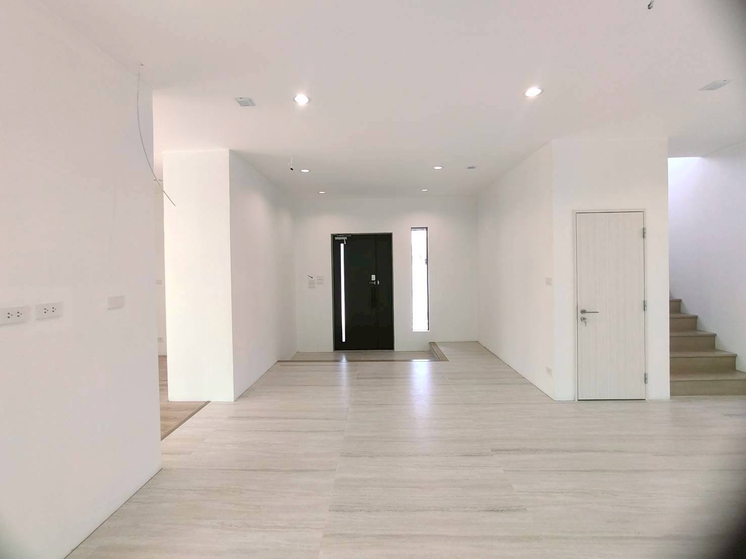 Modular House 001 — interior